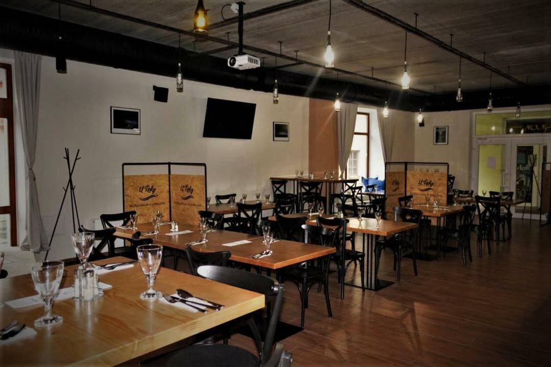 Penzion A Restaurace U Reky Ledeč nad Sázavou Zewnętrze zdjęcie